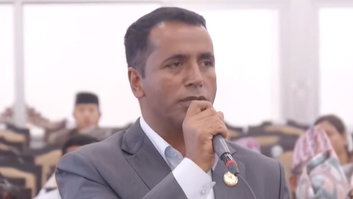प्रधानमन्त्री र मन्त्रीलाई संसद्प्रति जवाफदेही बनाउन नेकपा सांसद दुलालको आग्रह